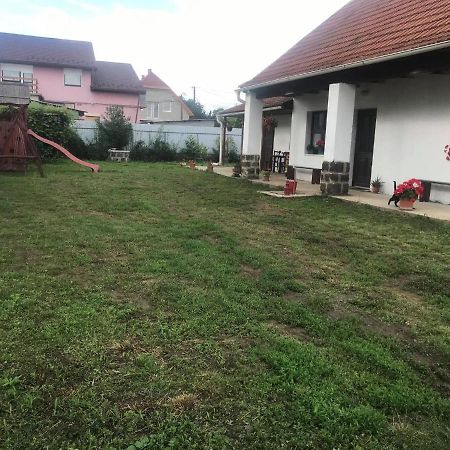 ONCSA Vendégház Gyöngyös Esterno foto